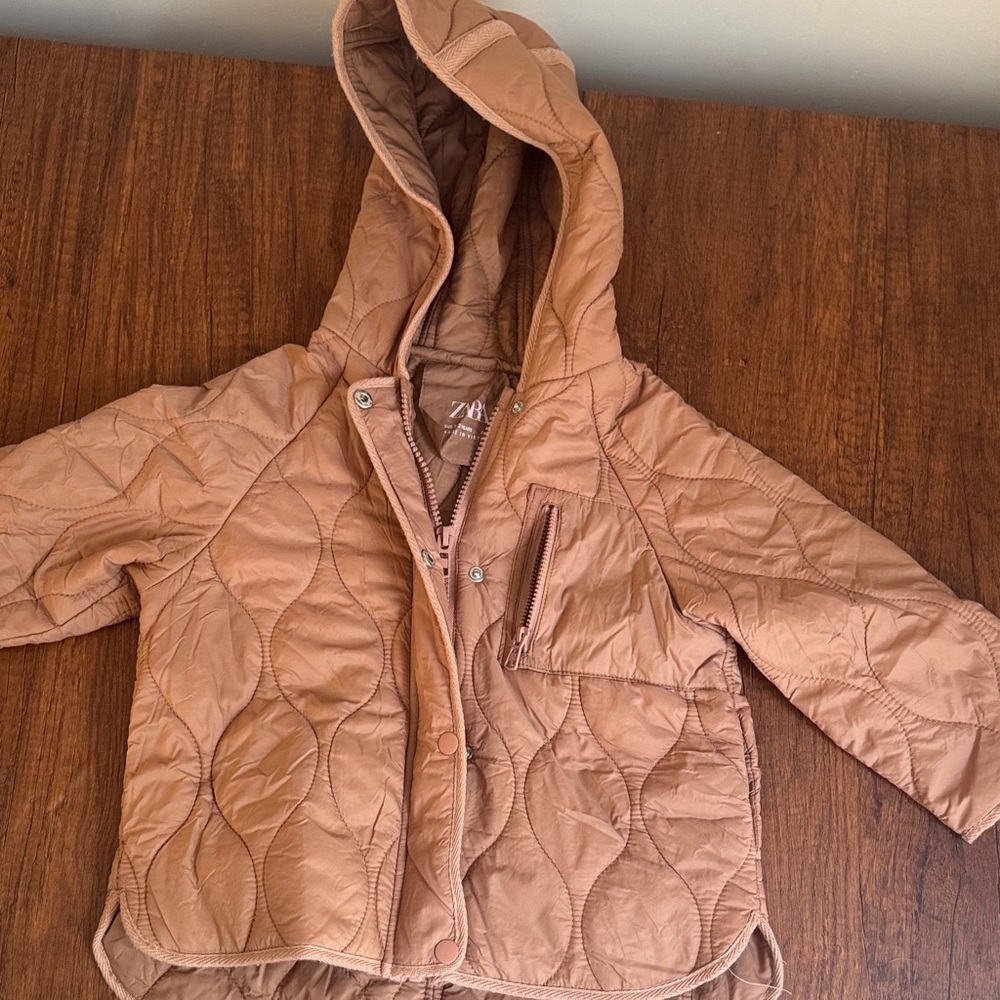 Zara Kids Quilted Hooded Puffer Jacket in Light Brown